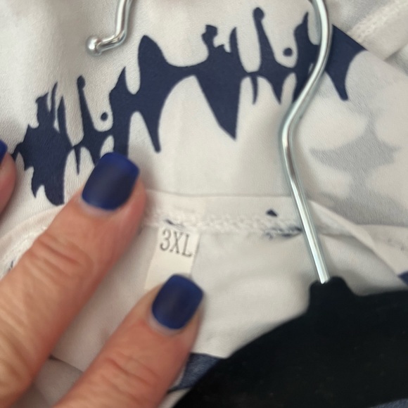 Sheer White and Navy Flowy Shirt Blouse - Picture 4 of 4